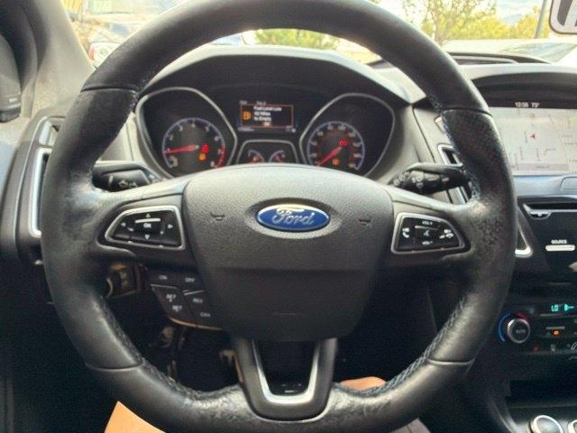 Ford Focus  2016