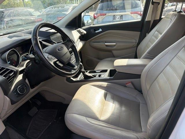 Ford Escape  2017