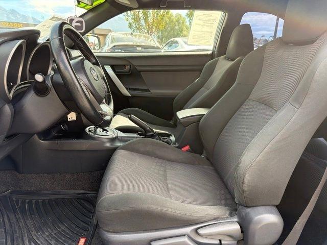 Scion tC  2012