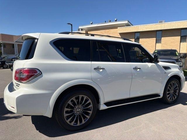 Nissan Armada  2020