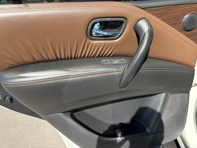Nissan Armada  2020