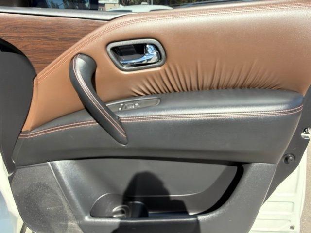 Nissan Armada  2020