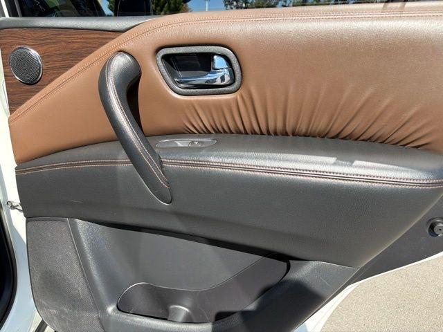 Nissan Armada  2020