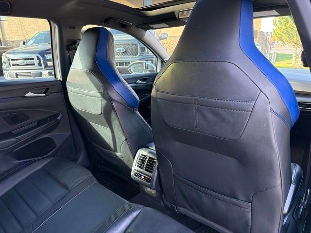 Volkswagen Golf R  2024
