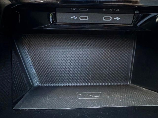 Volkswagen Golf R  2024