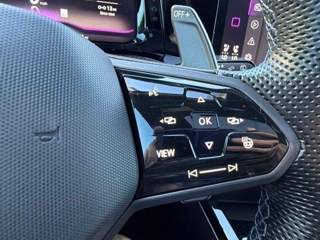 Volkswagen Golf R  2024