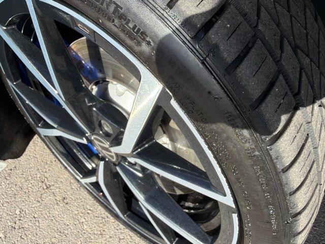 Volkswagen Golf R  2024