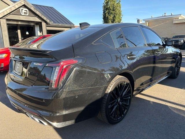 Cadillac CT5-V  2025