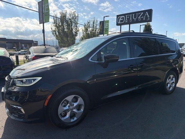 Chrysler Pacifica  2022