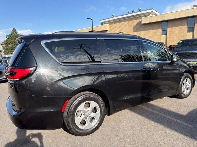 Chrysler Pacifica  2022