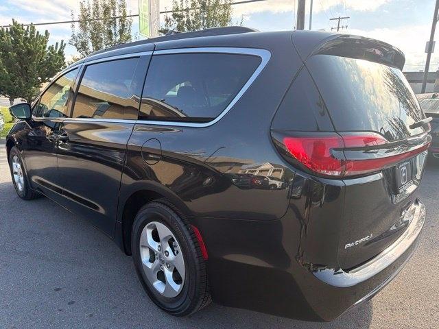 Chrysler Pacifica  2022