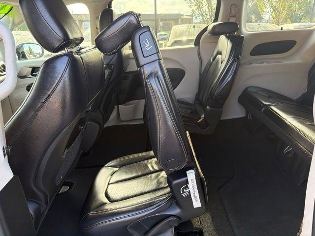 Chrysler Pacifica  2022