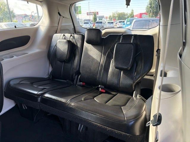 Chrysler Pacifica  2022