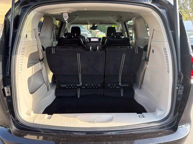 Chrysler Pacifica  2022