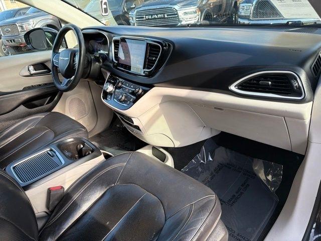Chrysler Pacifica  2022