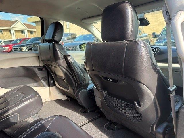 Chrysler Pacifica  2022