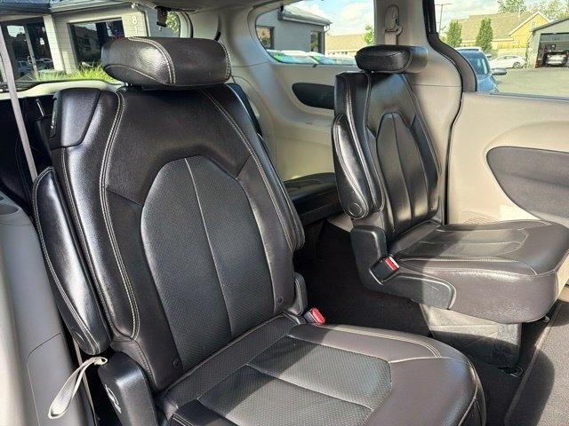 Chrysler Pacifica  2022