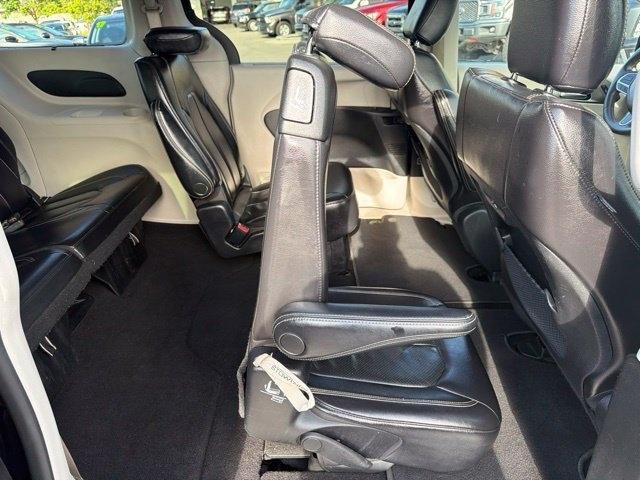 Chrysler Pacifica  2022