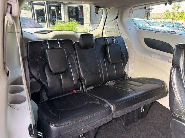 Chrysler Pacifica  2022