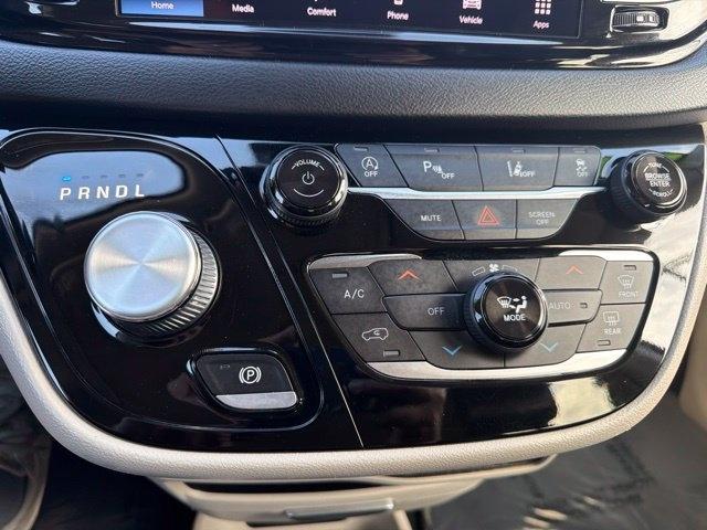 Chrysler Pacifica  2022
