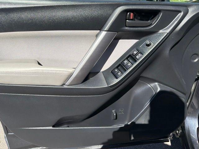 Subaru Forester  2016