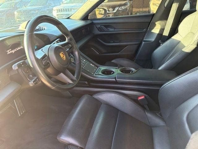 Porsche Taycan  2021