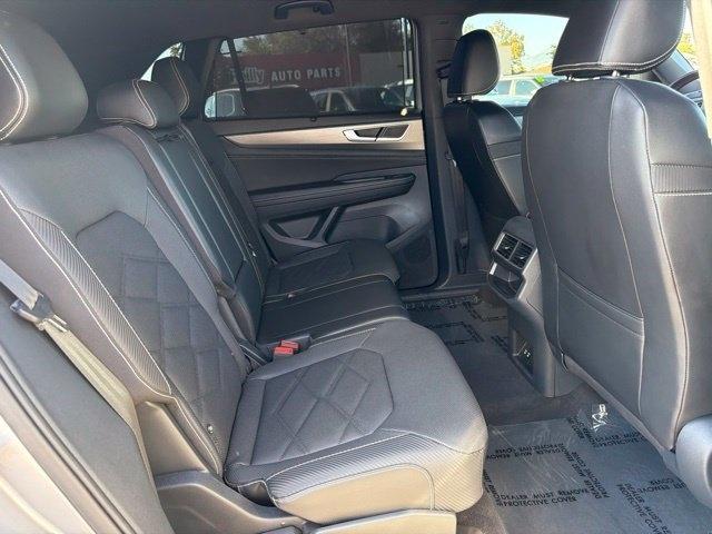 Volkswagen Atlas Cross Sport  2024