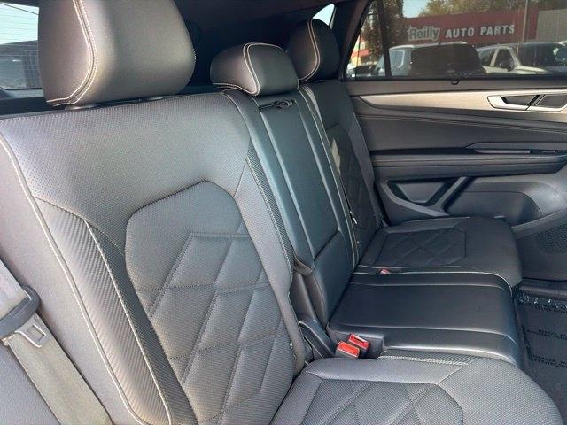 Volkswagen Atlas Cross Sport  2024