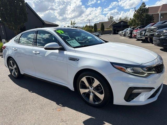 Kia Optima  2019