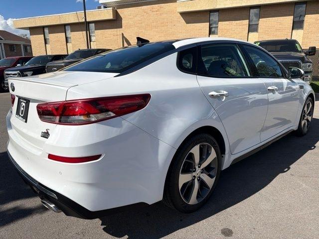 Kia Optima  2019