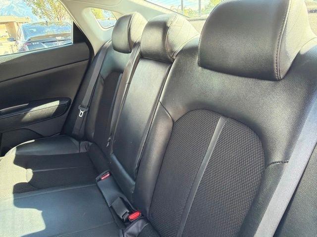 Kia Optima  2019