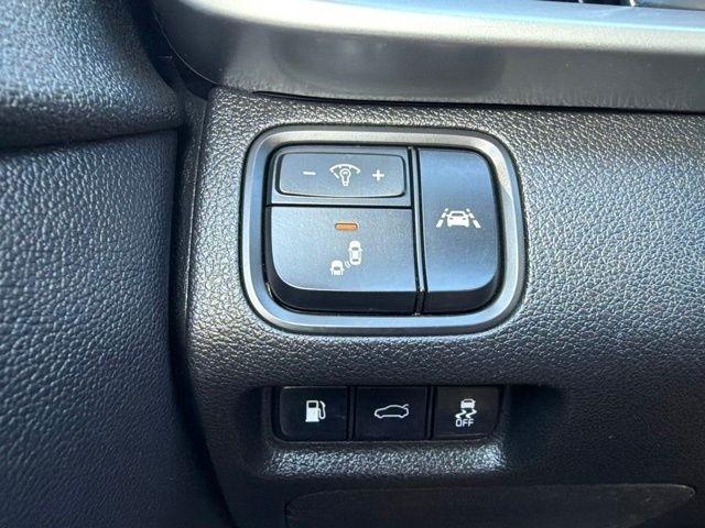 Kia Optima  2019