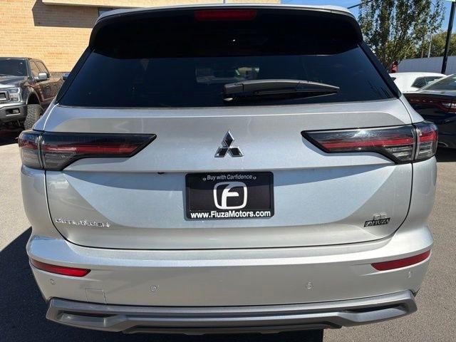 Mitsubishi Outlander  2025