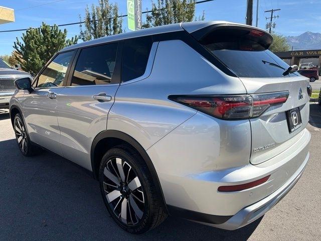 Mitsubishi Outlander  2025