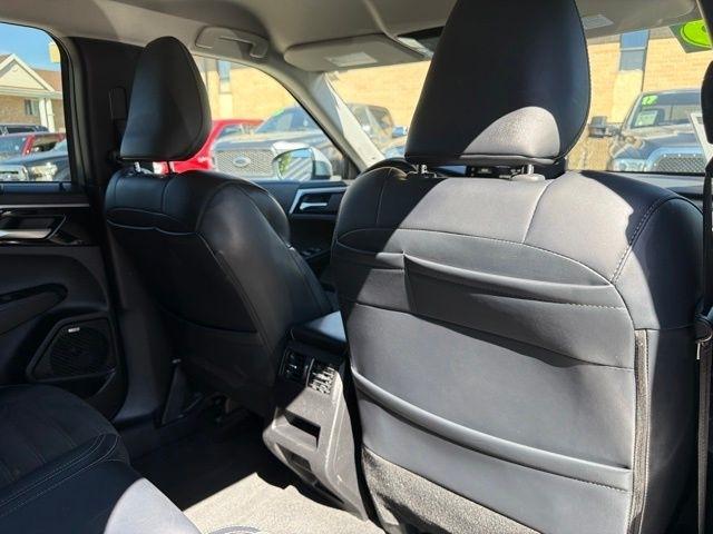 Mitsubishi Outlander  2025