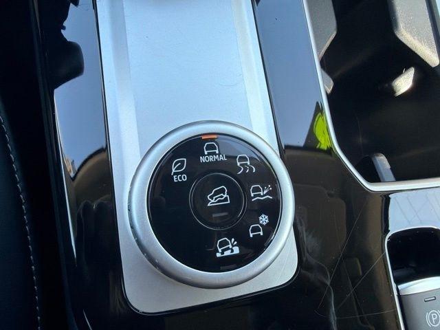 Mitsubishi Outlander  2025