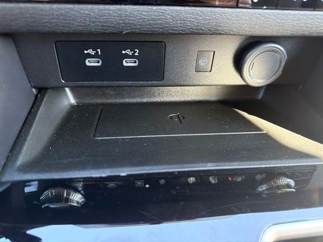 Mitsubishi Outlander  2025