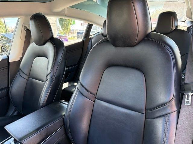 Tesla Model 3  2018