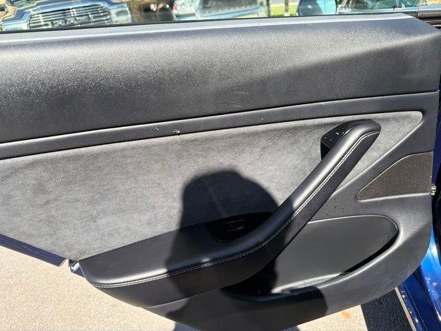 Tesla Model 3  2018