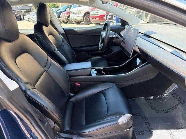 Tesla Model 3  2018