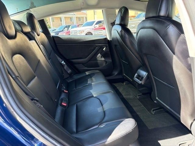 Tesla Model 3  2018