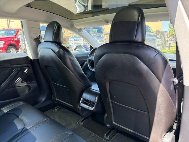 Tesla Model 3  2018