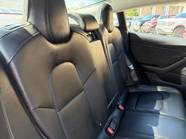 Tesla Model 3  2018