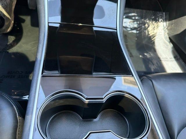 Tesla Model 3  2018