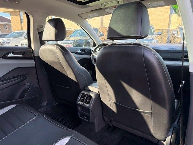 Volkswagen Taos  2022