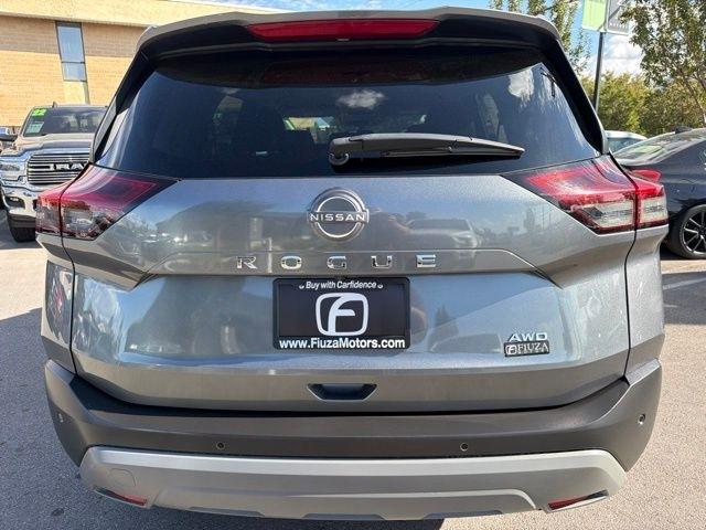 Nissan Rogue  2023