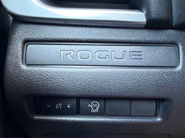 Nissan Rogue  2023