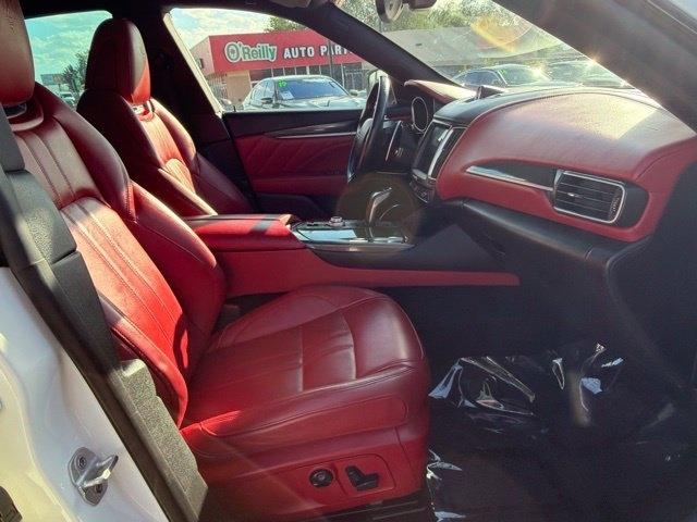 Maserati Levante  2020