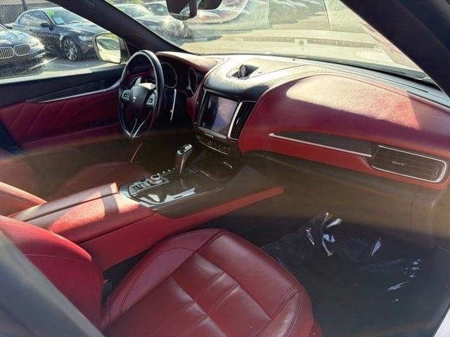 Maserati Levante  2020