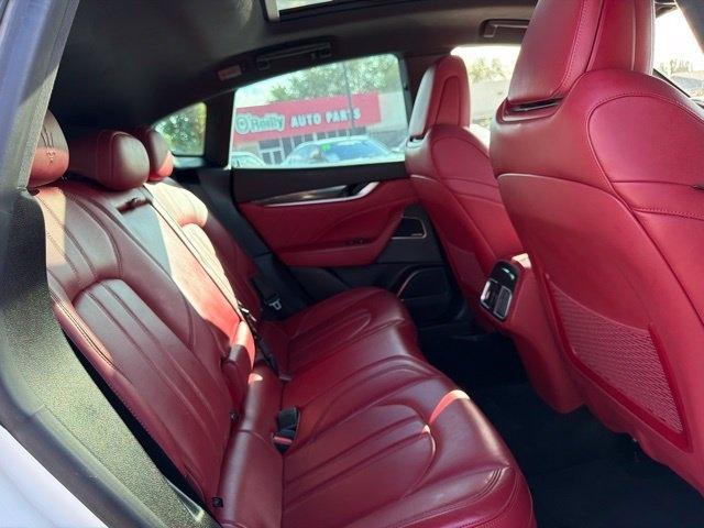 Maserati Levante  2020
